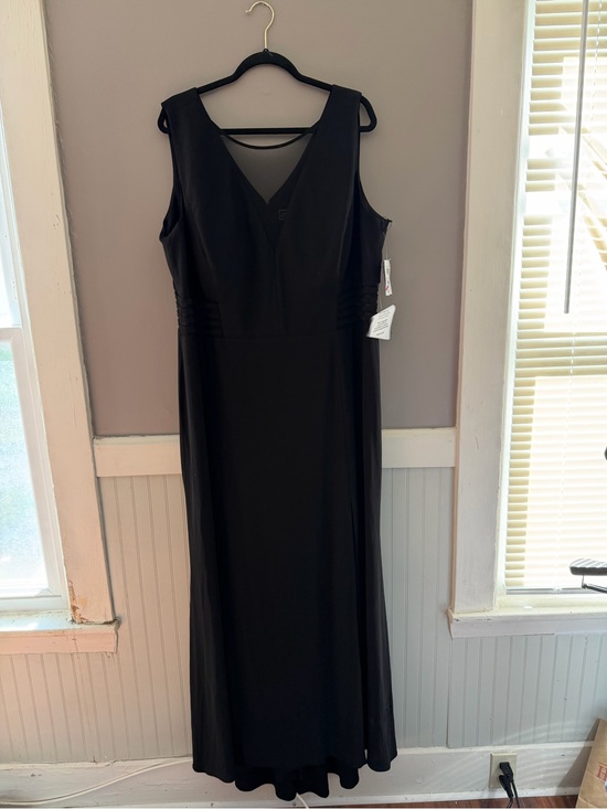 R & M Richards Dresses & Skirts - New with tags R & M Richard’s black gown
